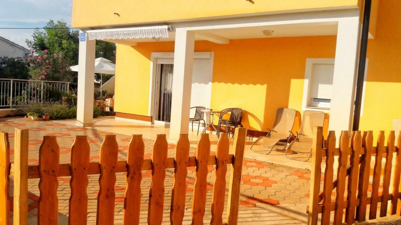 Apartman Kolan Kültér fotó